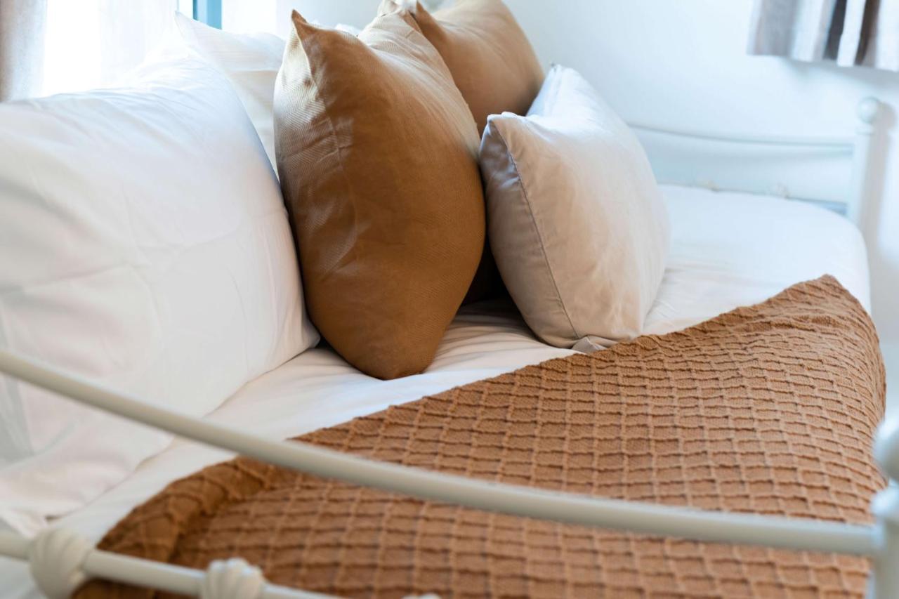 Livestay-New Private Apartment Building Minutes From Heathrow Slough Buitenkant foto
