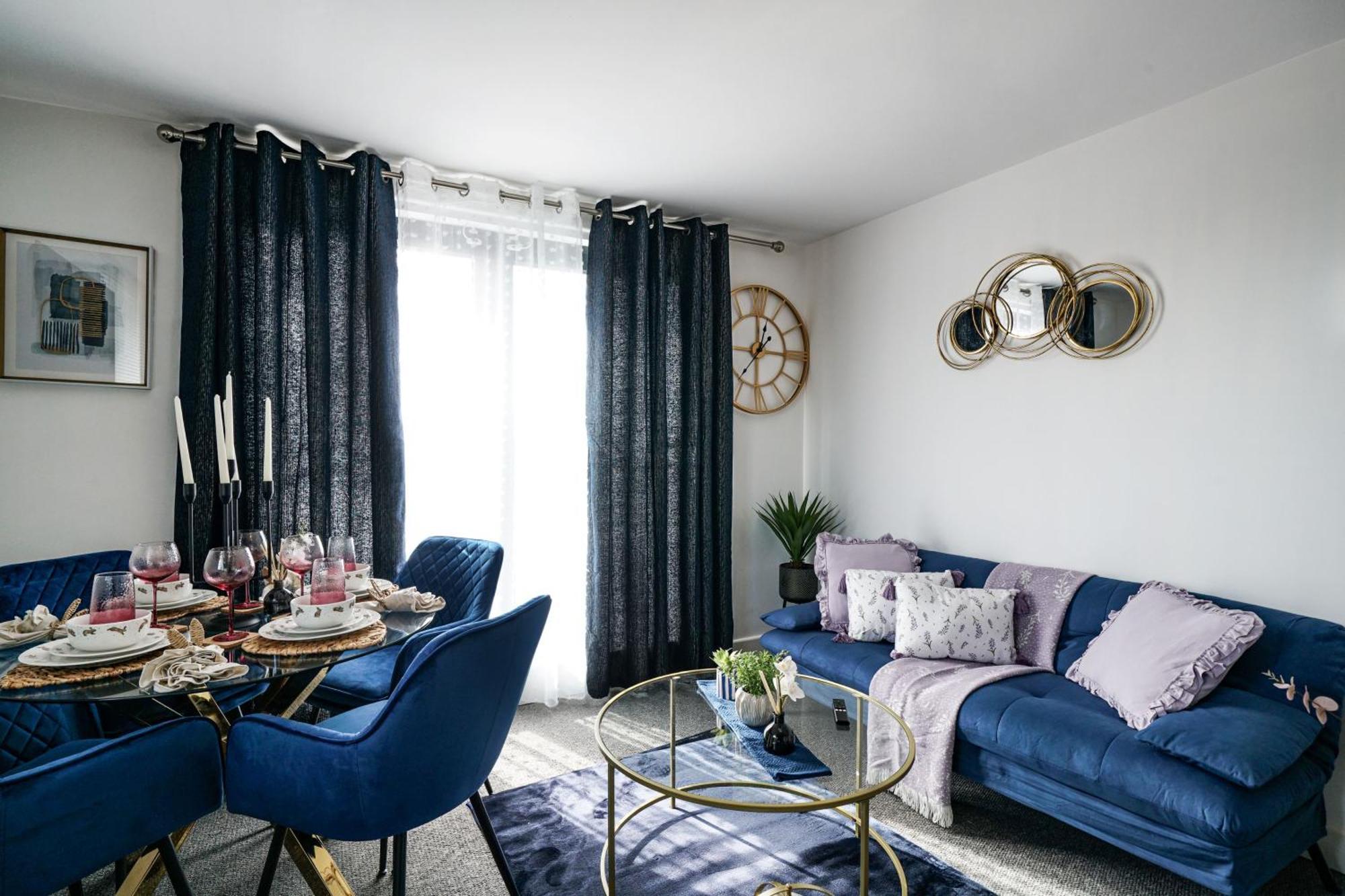 Livestay-New Private Apartment Building Minutes From Heathrow Slough Buitenkant foto