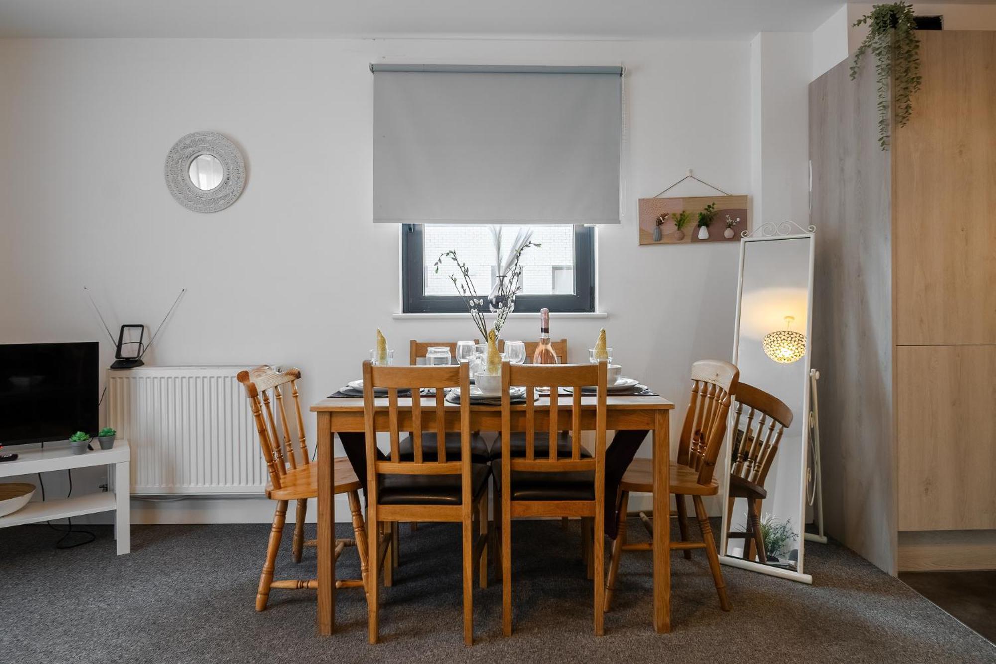 Livestay-New Private Apartment Building Minutes From Heathrow Slough Buitenkant foto