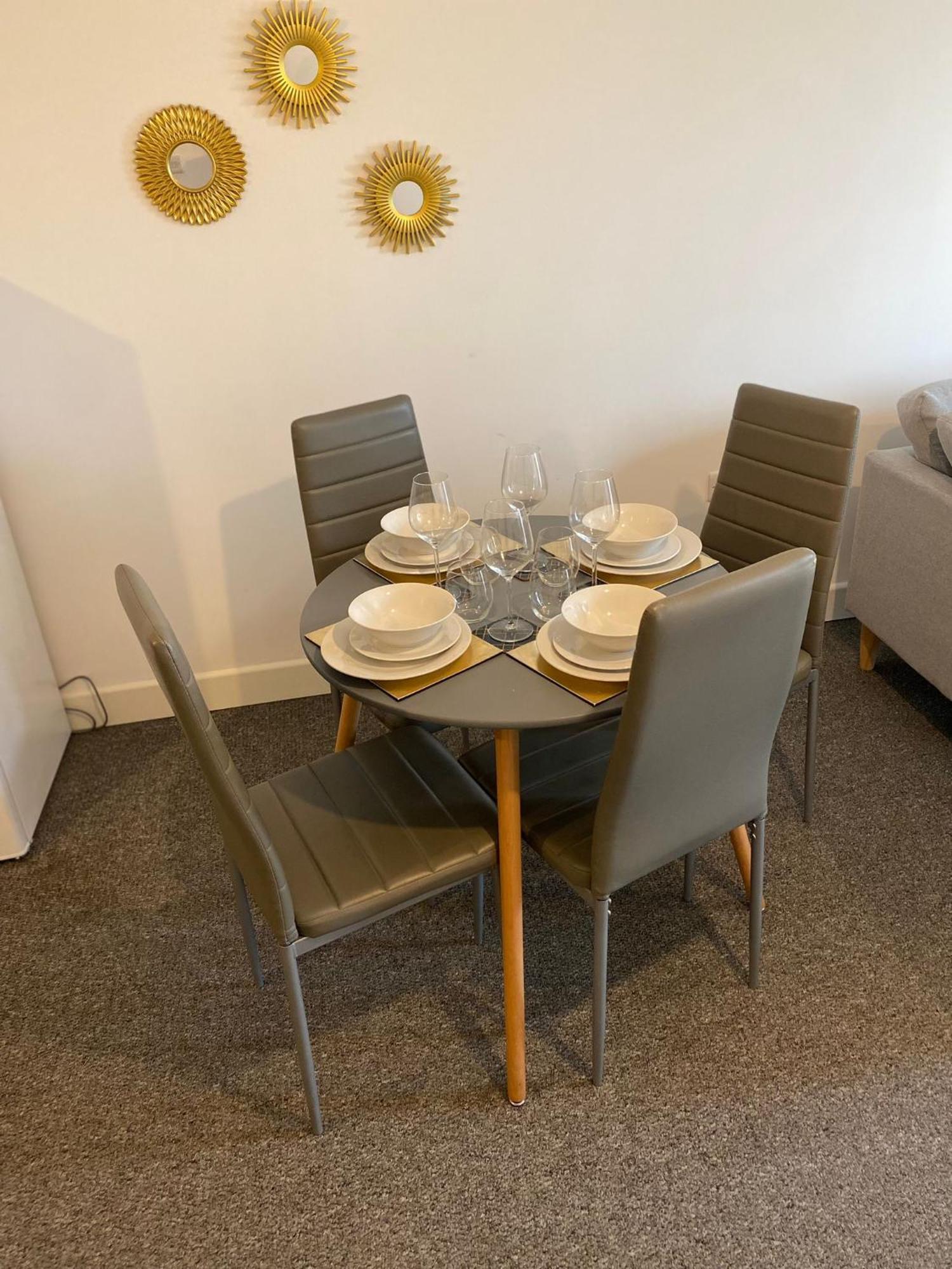 Livestay-New Private Apartment Building Minutes From Heathrow Slough Buitenkant foto