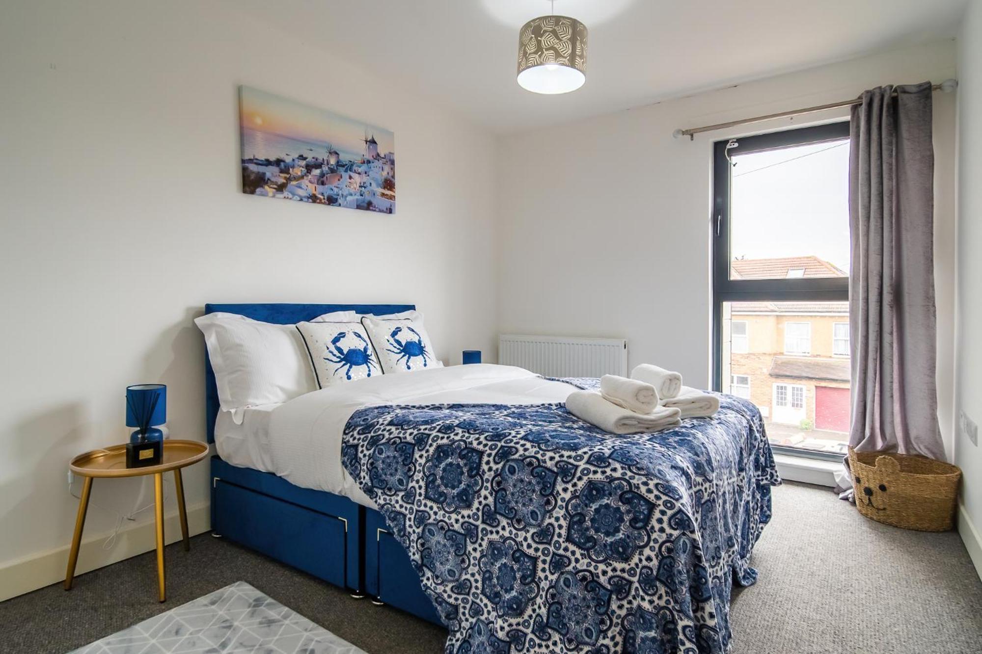 Livestay-New Private Apartment Building Minutes From Heathrow Slough Buitenkant foto