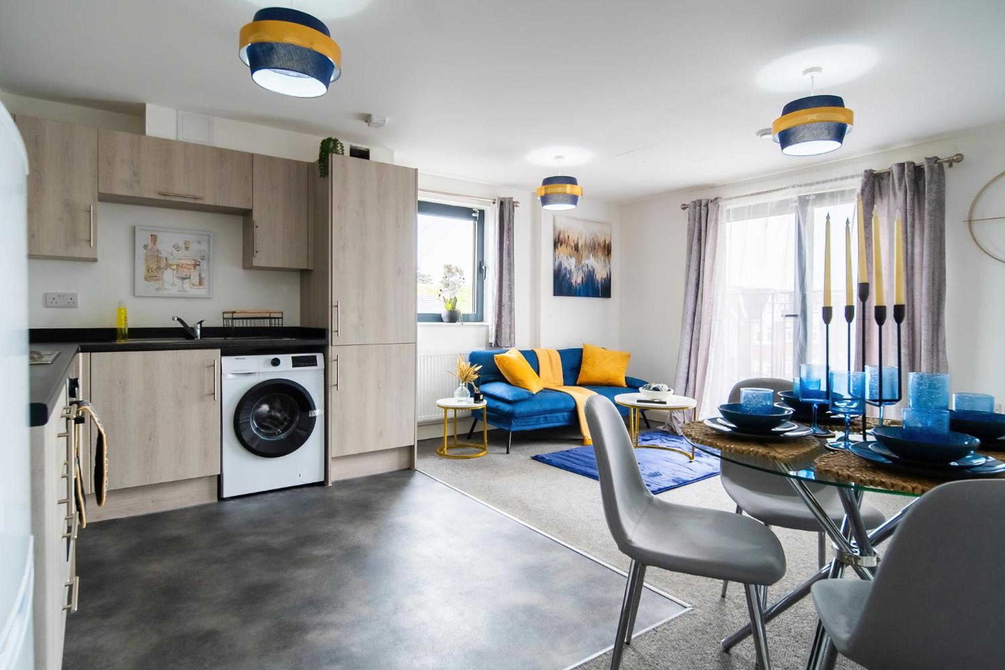 Livestay-New Private Apartment Building Minutes From Heathrow Slough Buitenkant foto